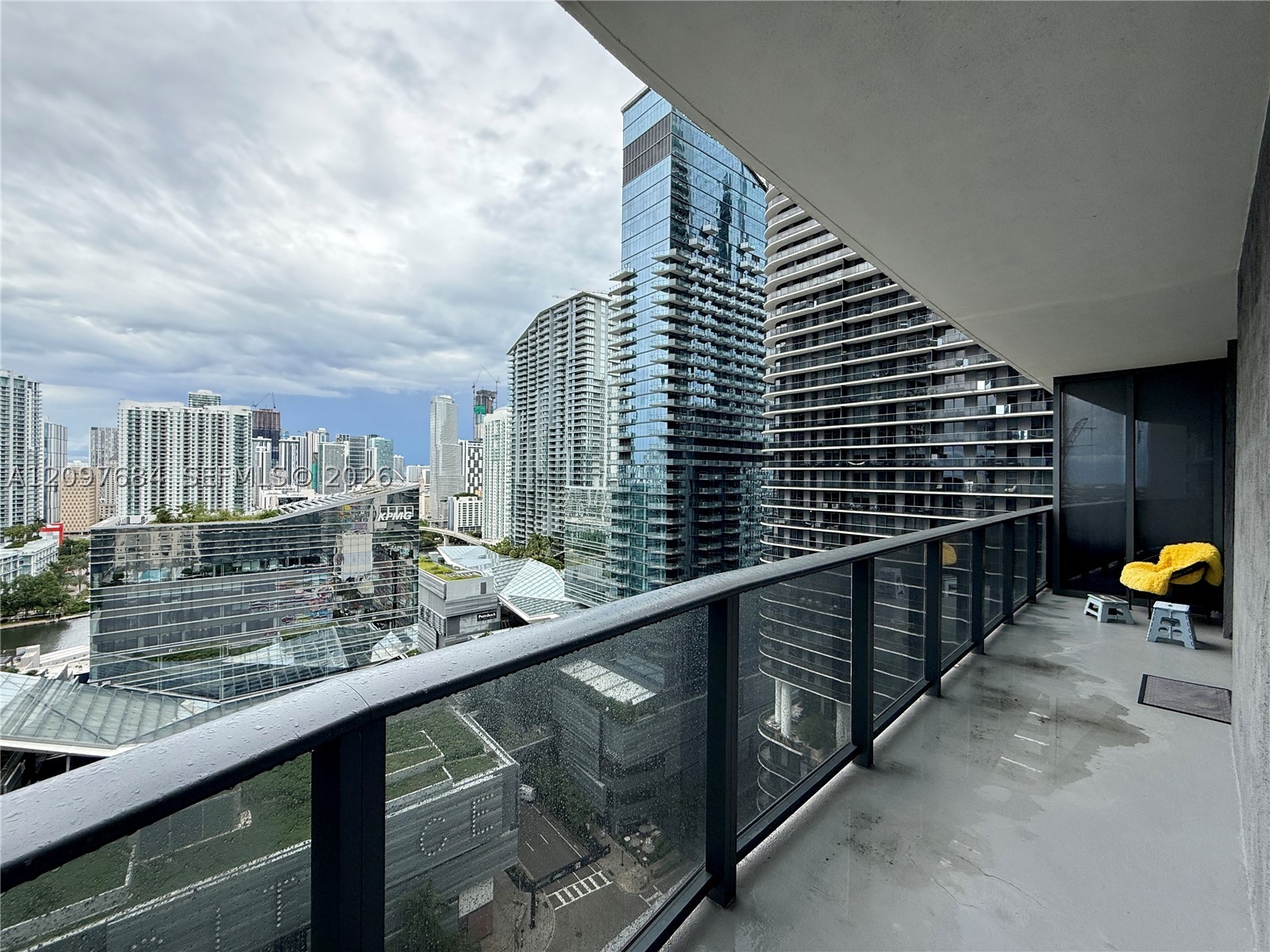 45 SW 9th St #2308, Miami FL 33130
