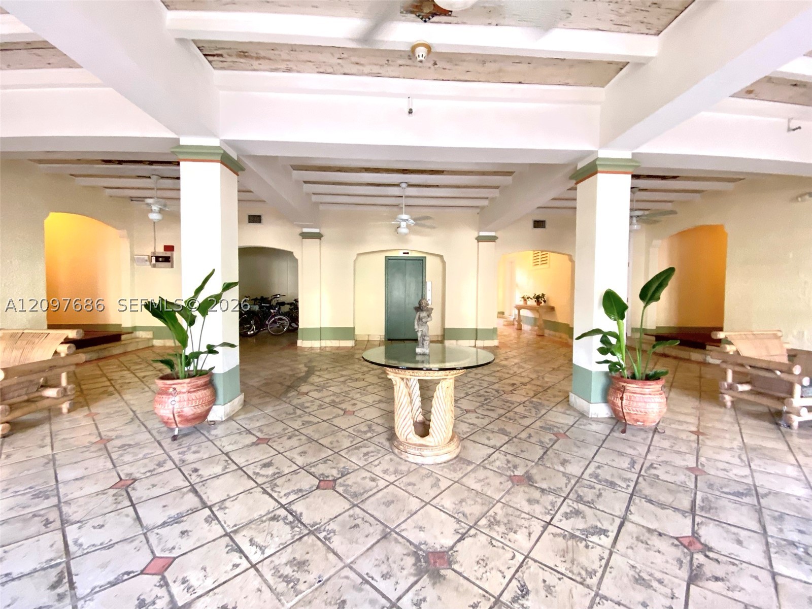 900 16th St #108, Miami Beach FL 33139