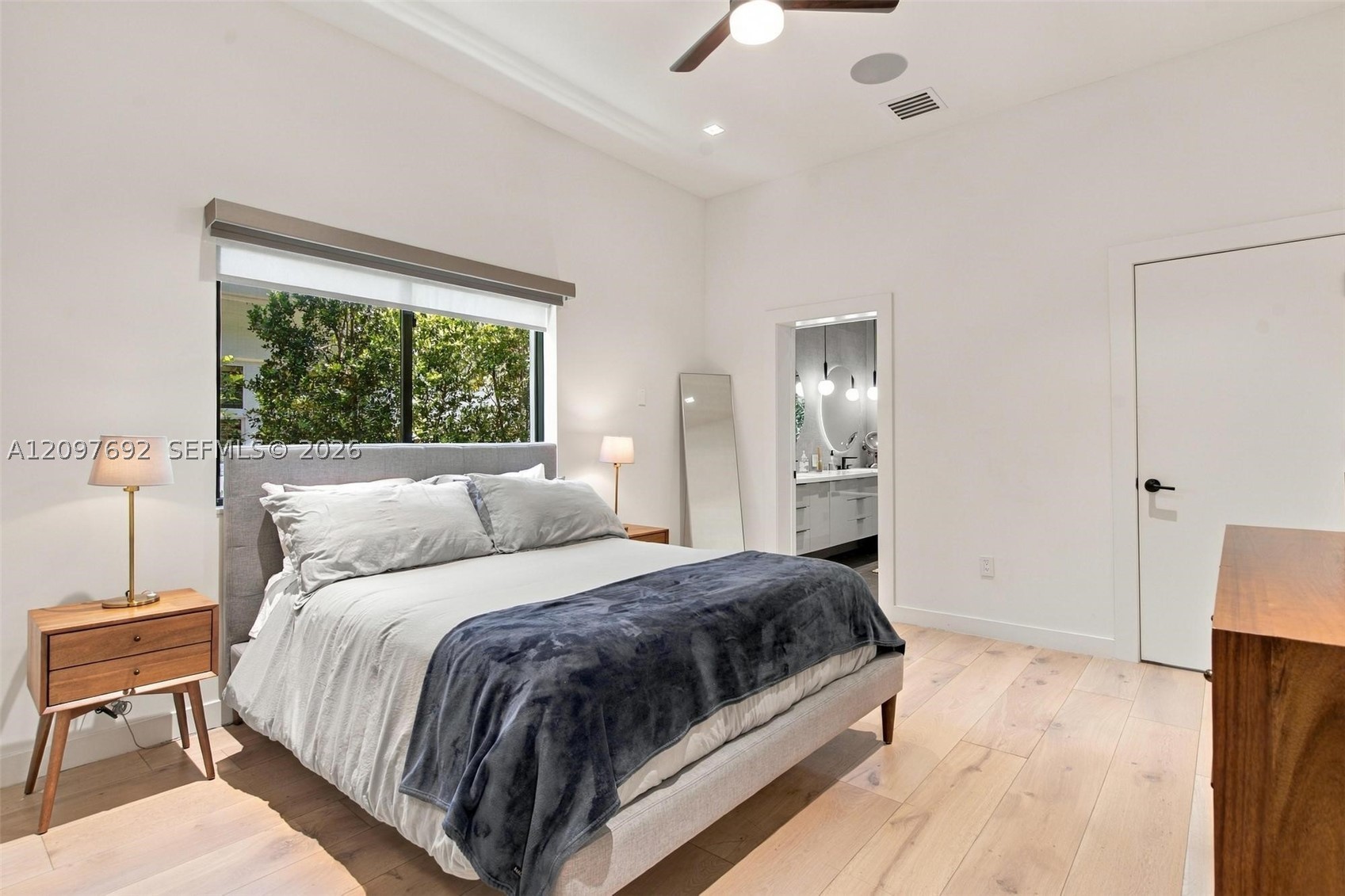 600 W 51st St, Miami Beach FL 33140