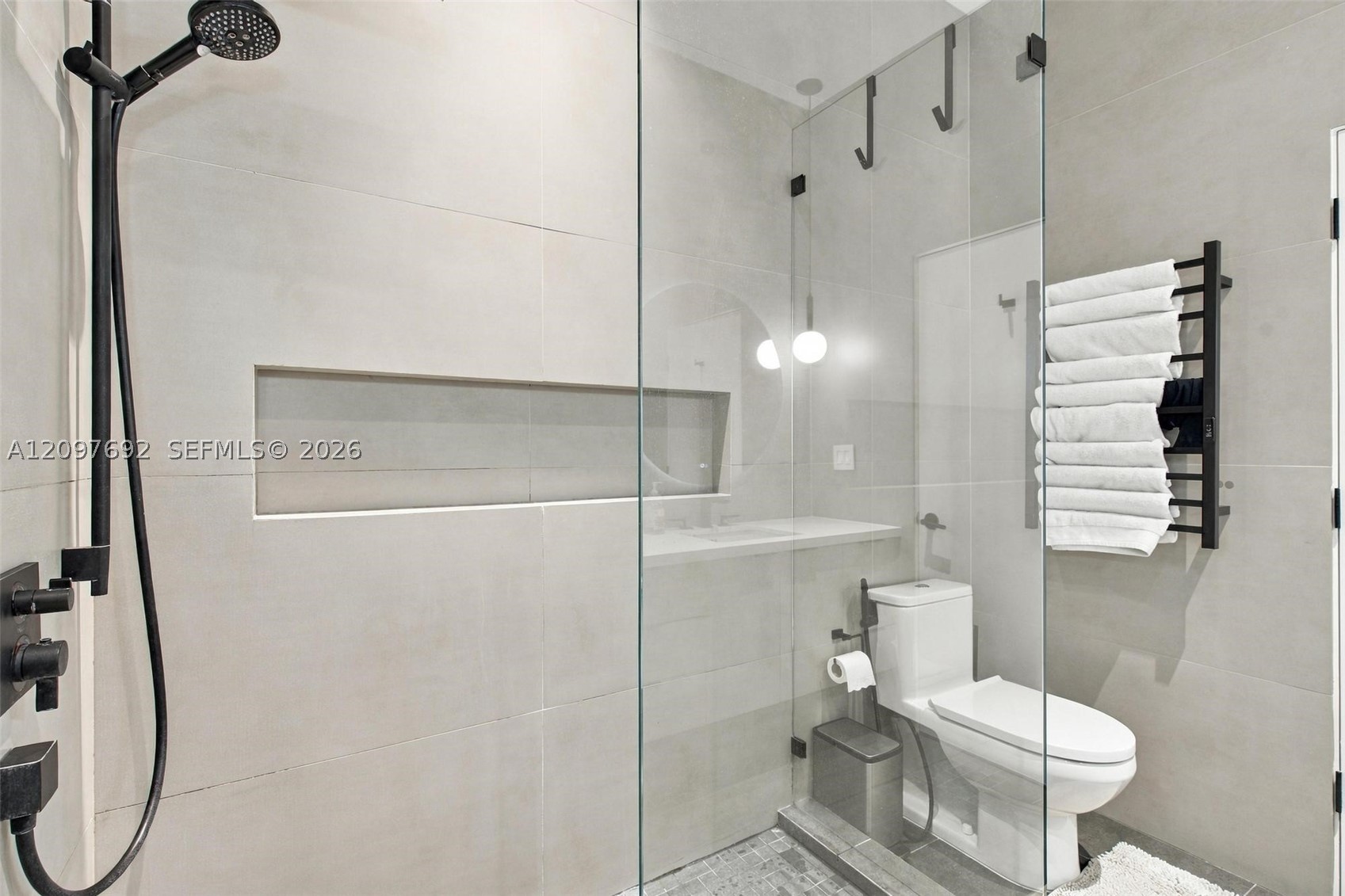 600 W 51st St, Miami Beach FL 33140