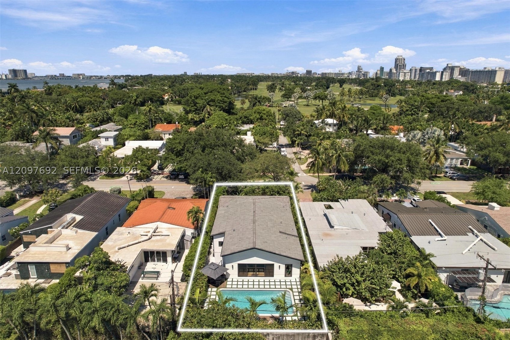 600 W 51st St, Miami Beach FL 33140
