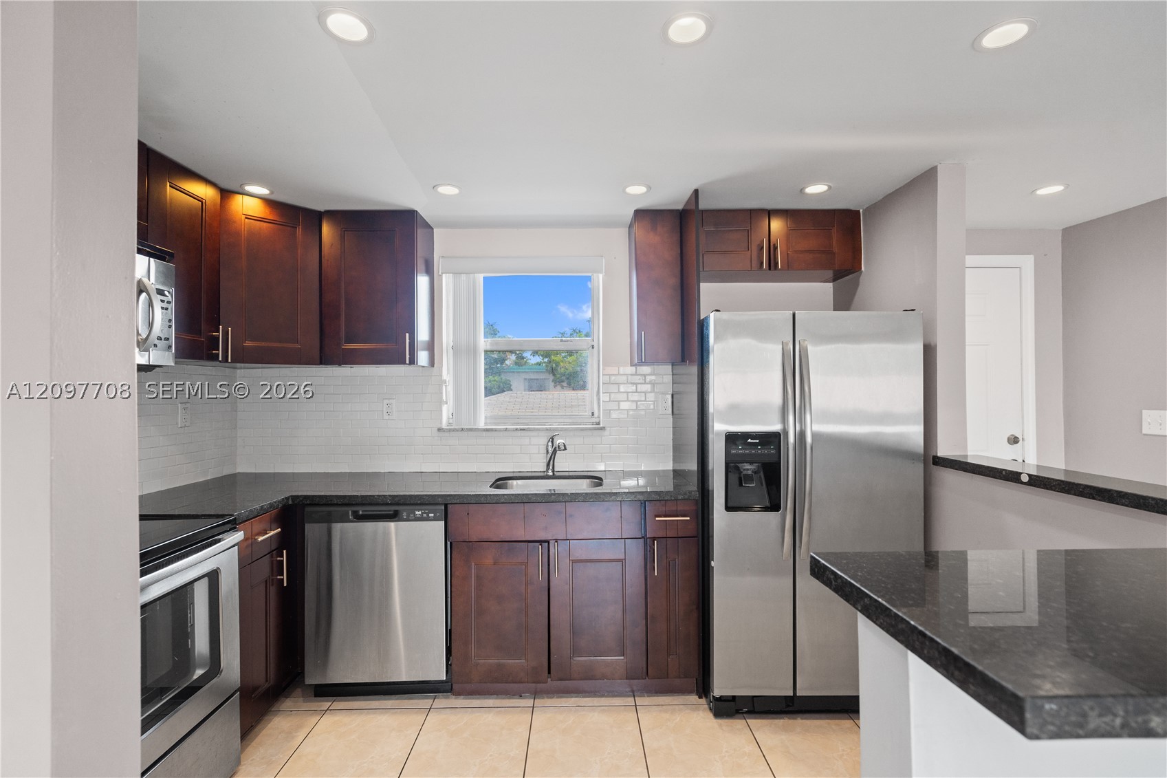 2150 Bay Dr #6, Miami Beach FL 33141
