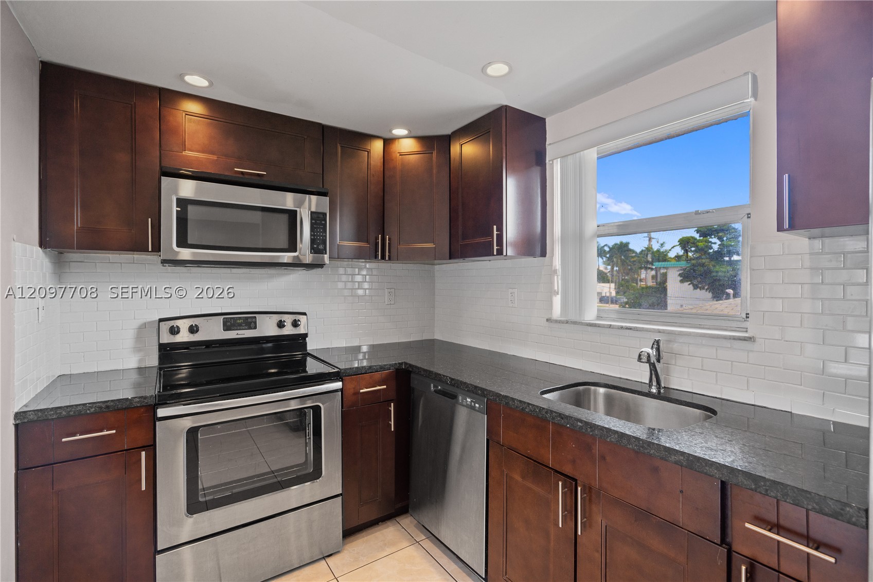 2150 Bay Dr #6, Miami Beach FL 33141