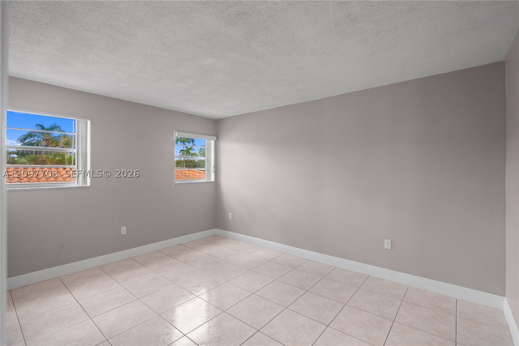 2150 Bay Dr #6, Miami Beach FL 33141