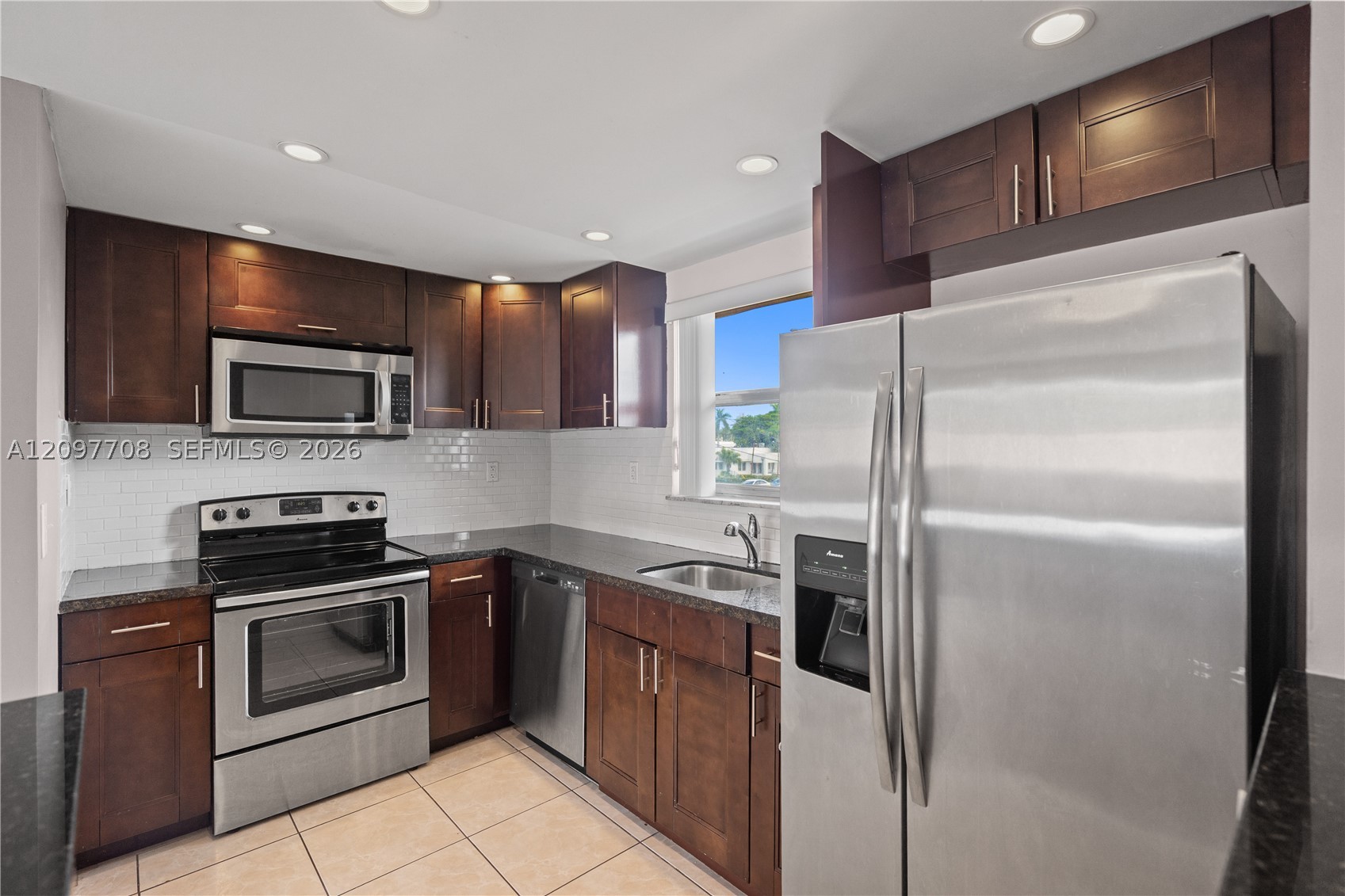 2150 Bay Dr #6, Miami Beach FL 33141