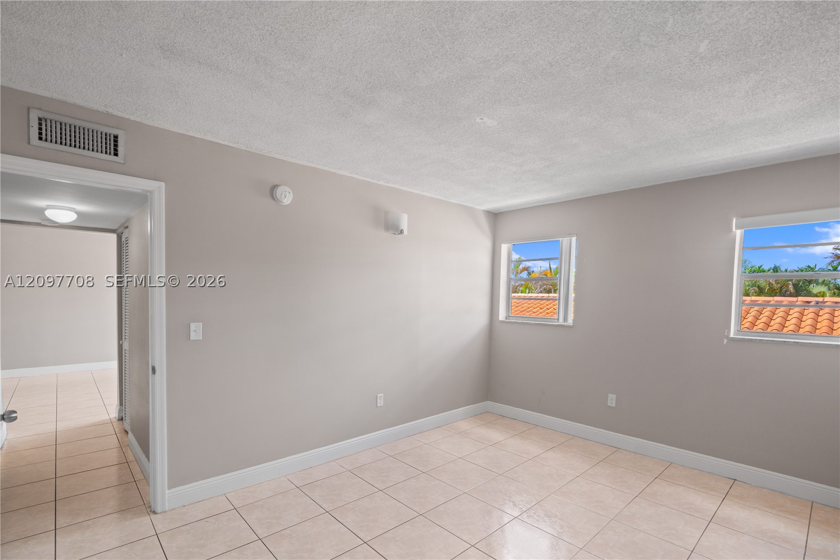 2150 Bay Dr #6, Miami Beach FL 33141