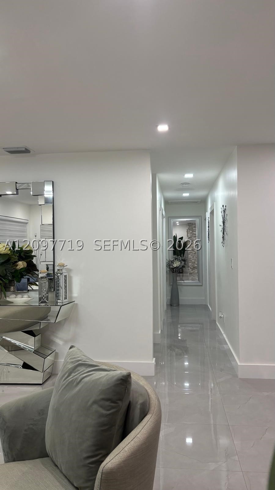 10450 SW 42nd Ter, Miami FL 33165