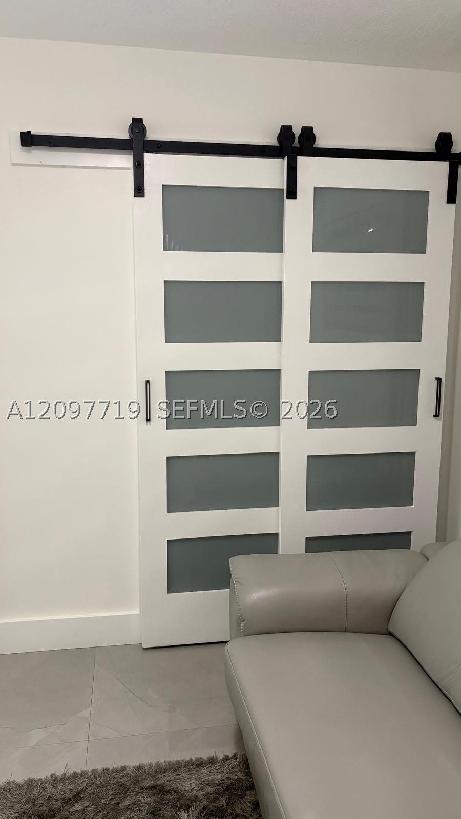 10450 SW 42nd Ter, Miami FL 33165