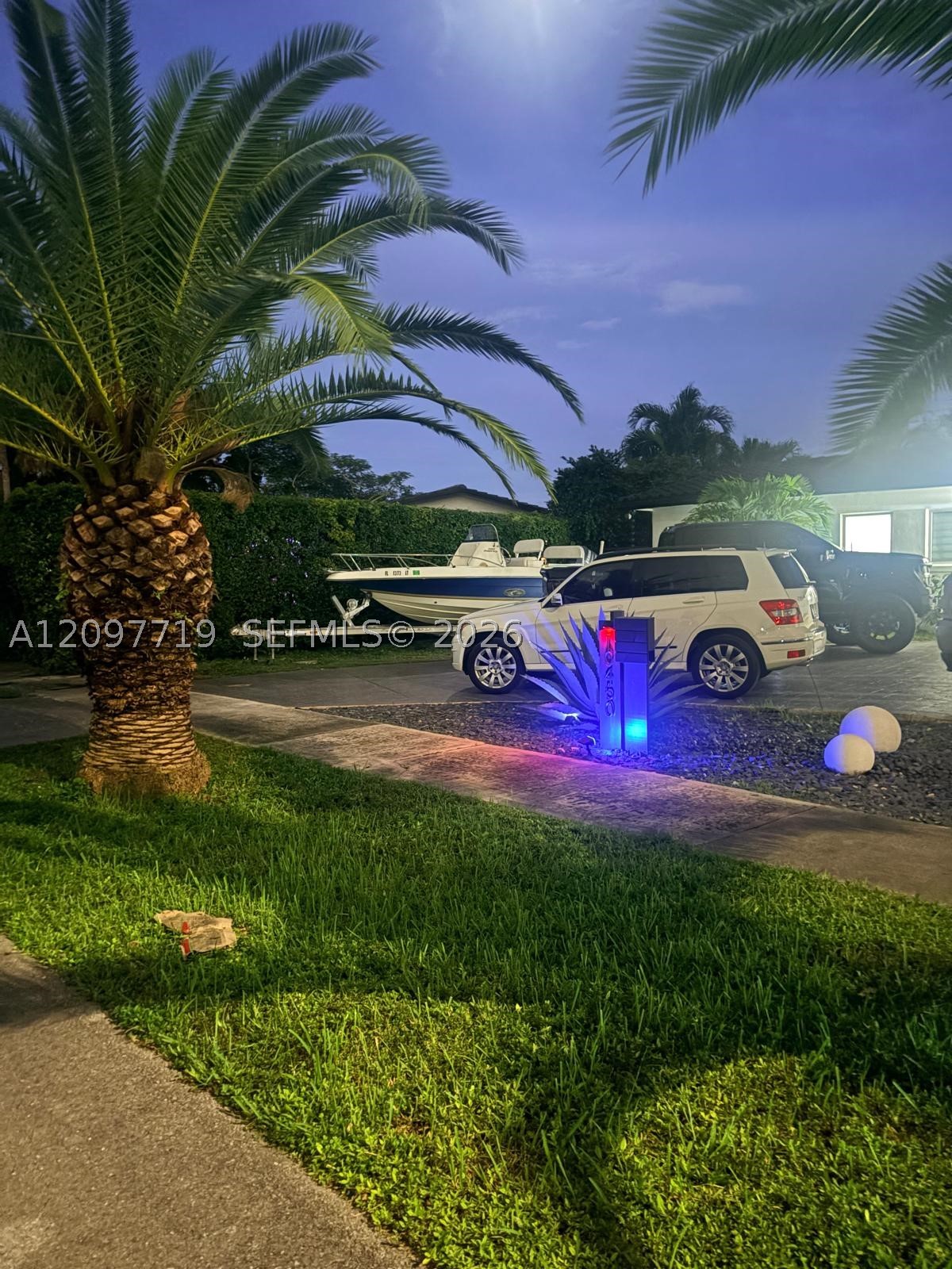10450 SW 42nd Ter, Miami FL 33165