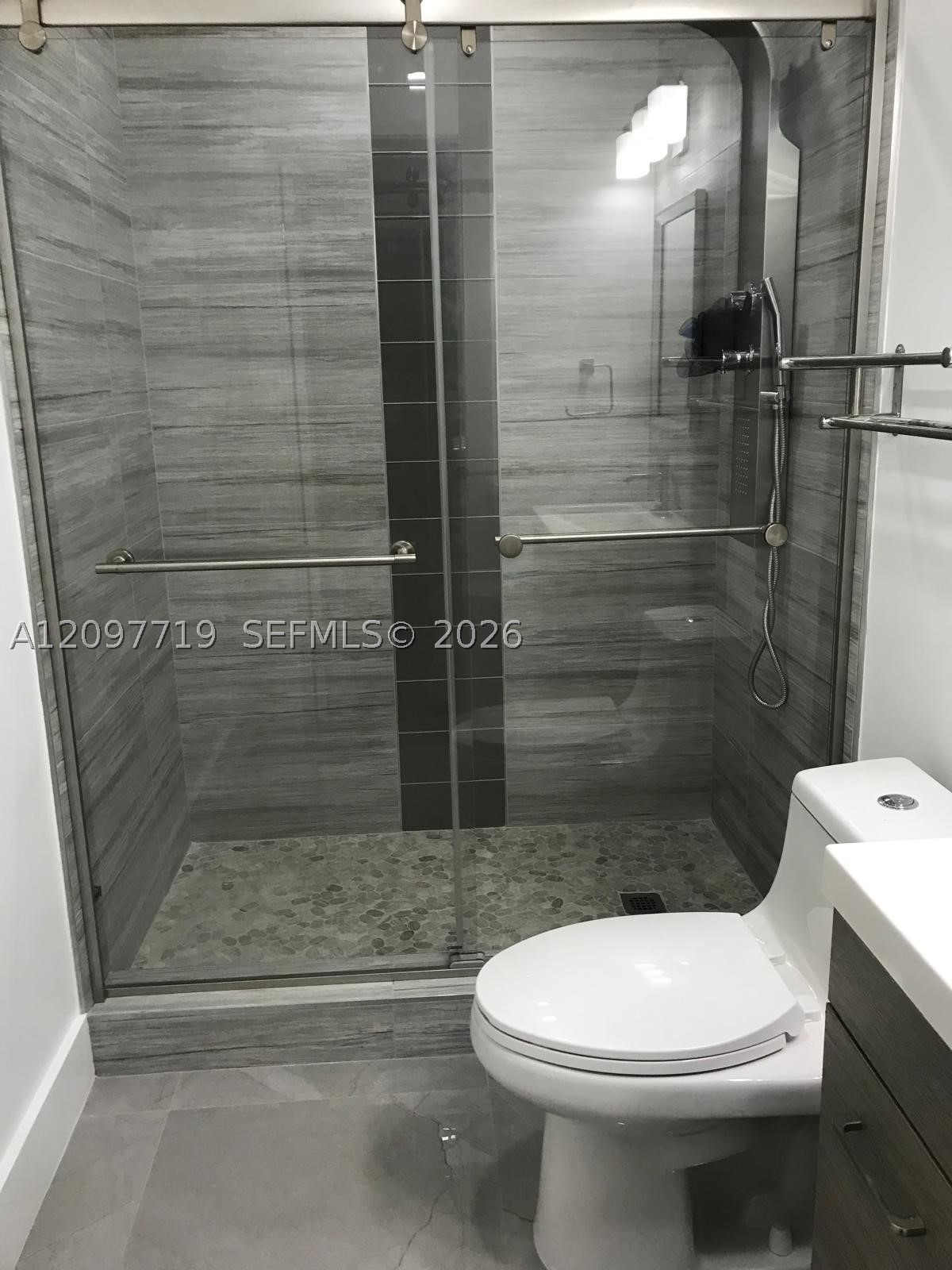 10450 SW 42nd Ter, Miami FL 33165