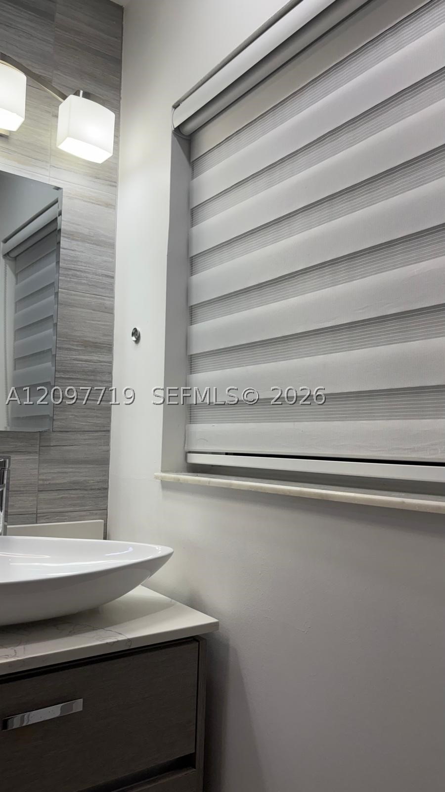10450 SW 42nd Ter, Miami FL 33165