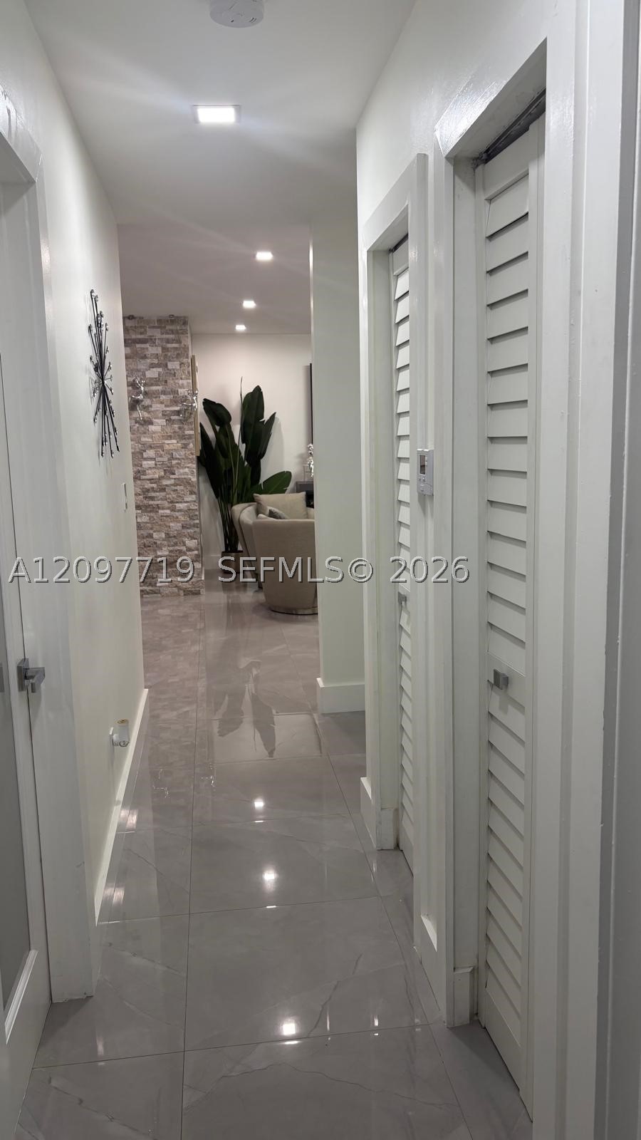 10450 SW 42nd Ter, Miami FL 33165