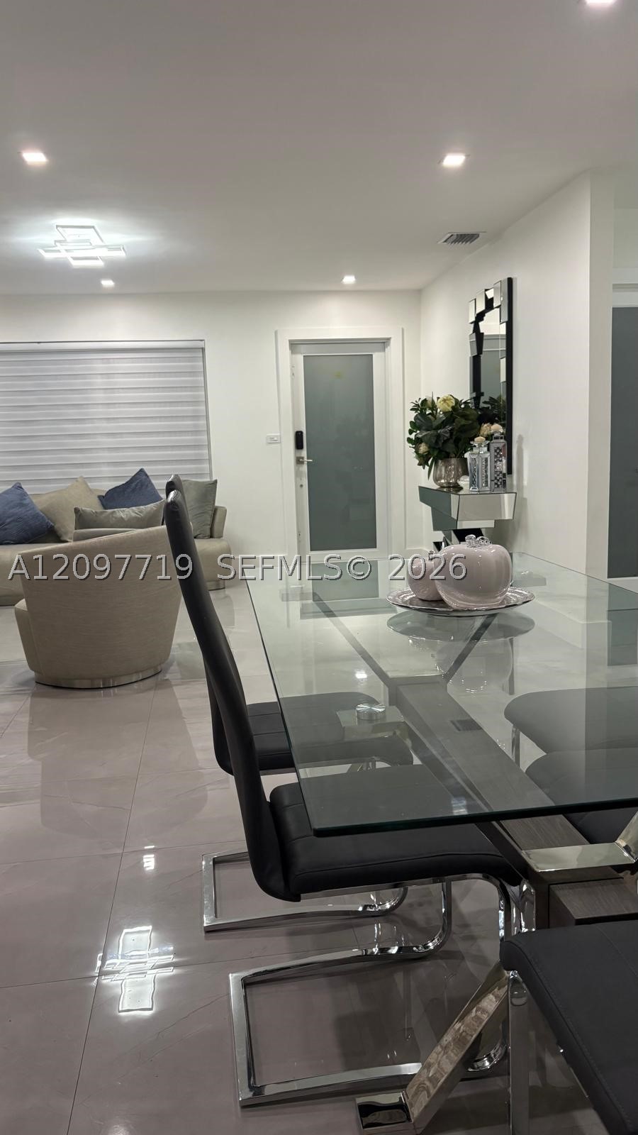 10450 SW 42nd Ter, Miami FL 33165