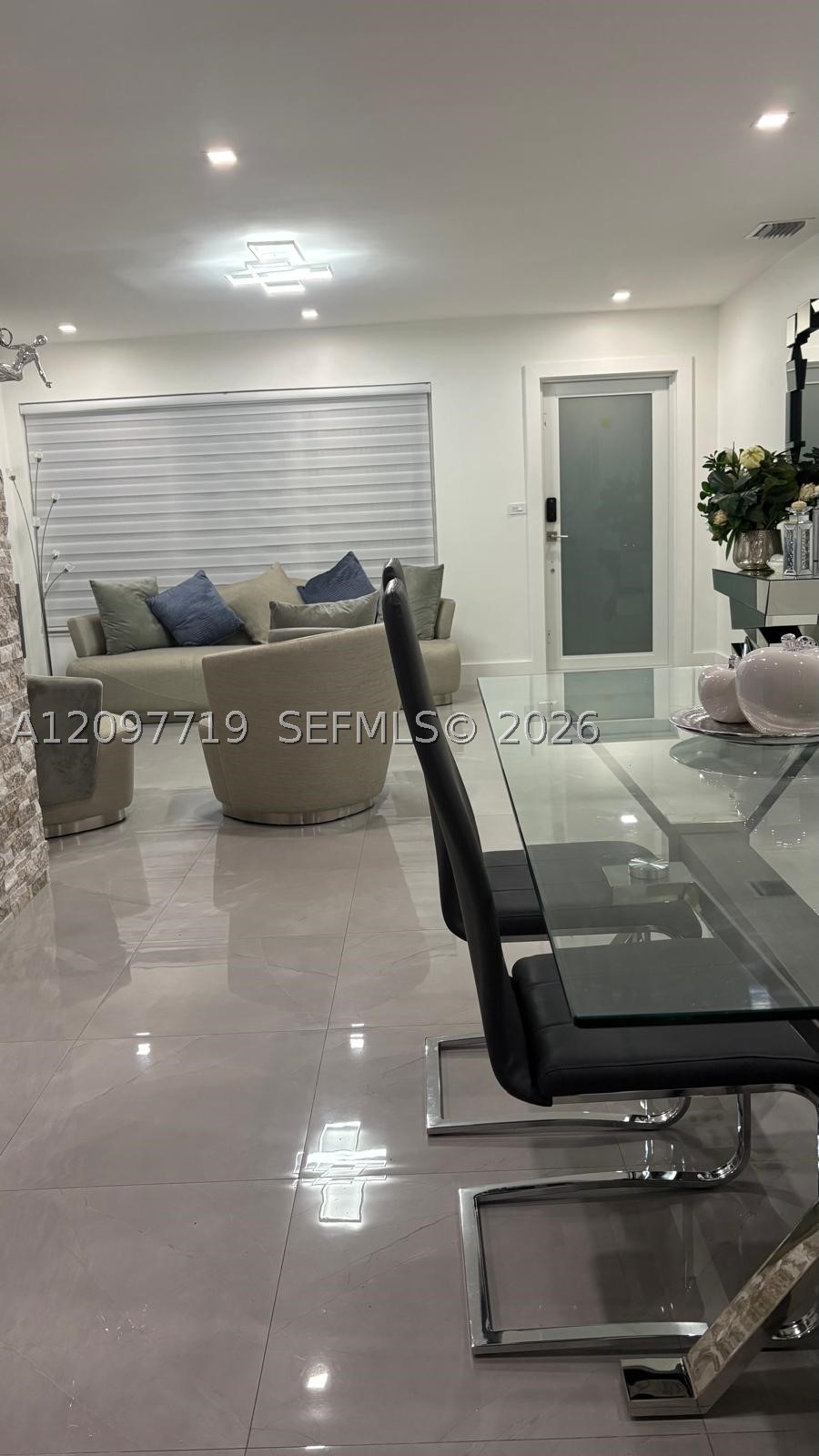 10450 SW 42nd Ter, Miami FL 33165