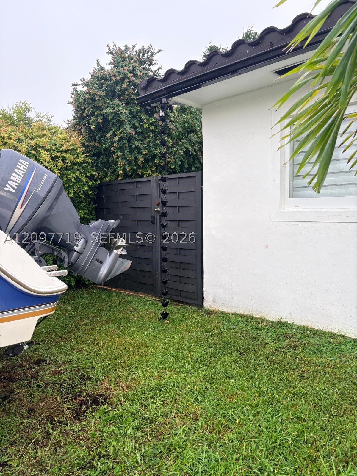 10450 SW 42nd Ter, Miami FL 33165