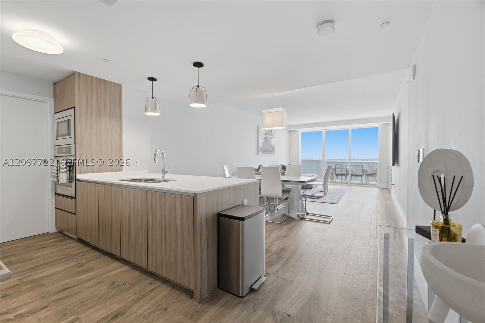 600 NE 27th St #1204, Miami FL 33137