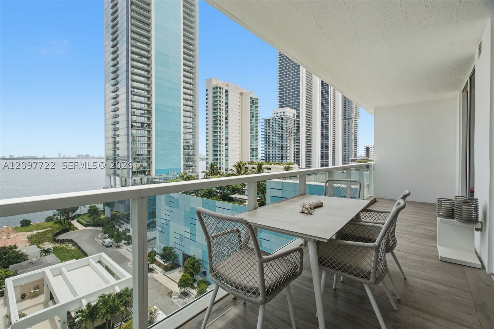 600 NE 27th St #1204, Miami FL 33137