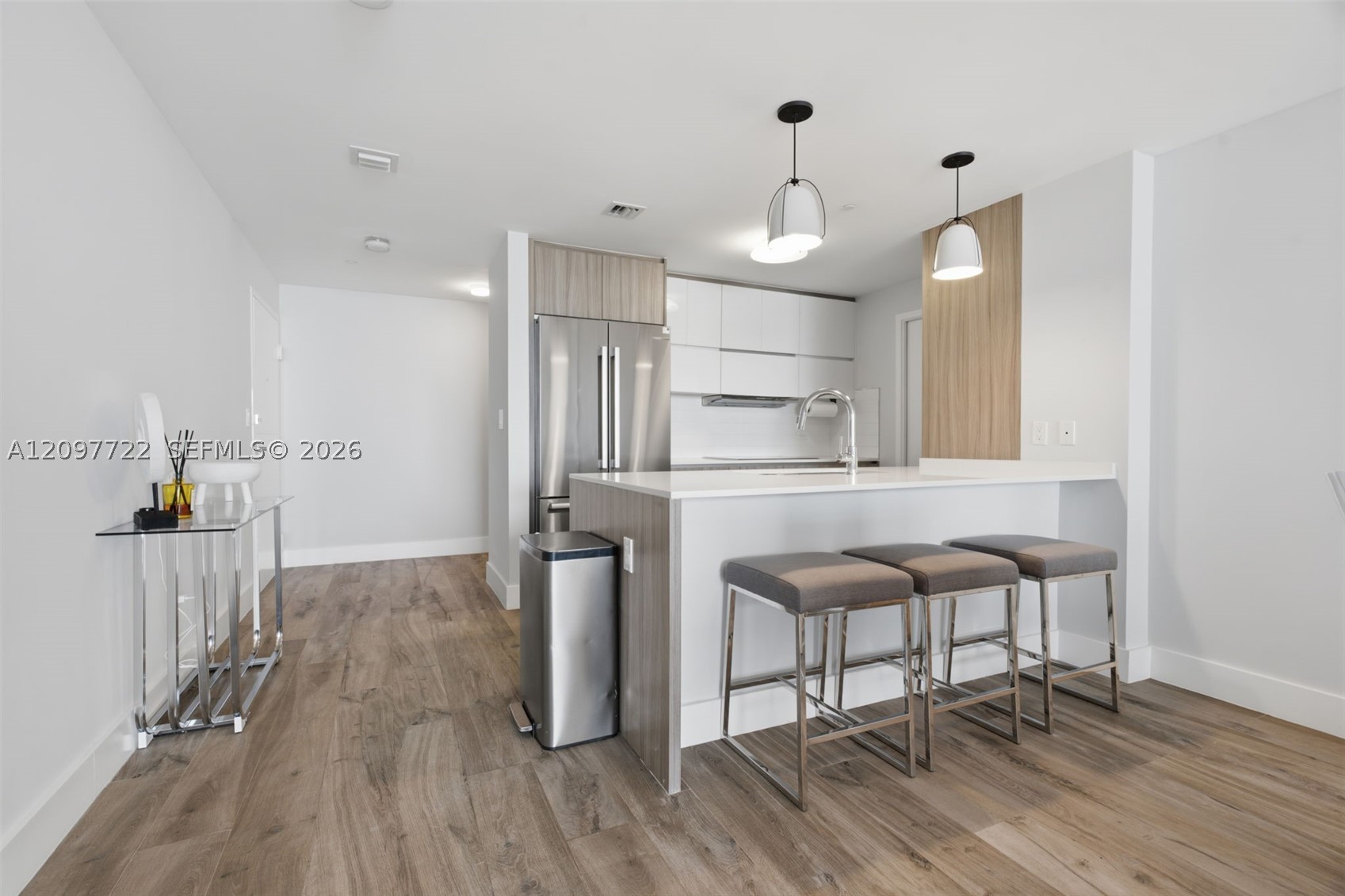 600 NE 27th St #1204, Miami FL 33137