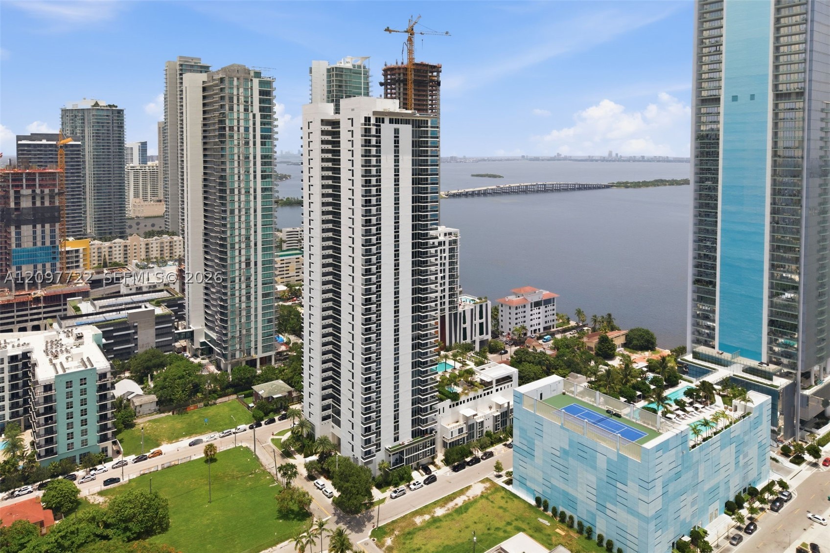 600 NE 27th St #1204, Miami FL 33137