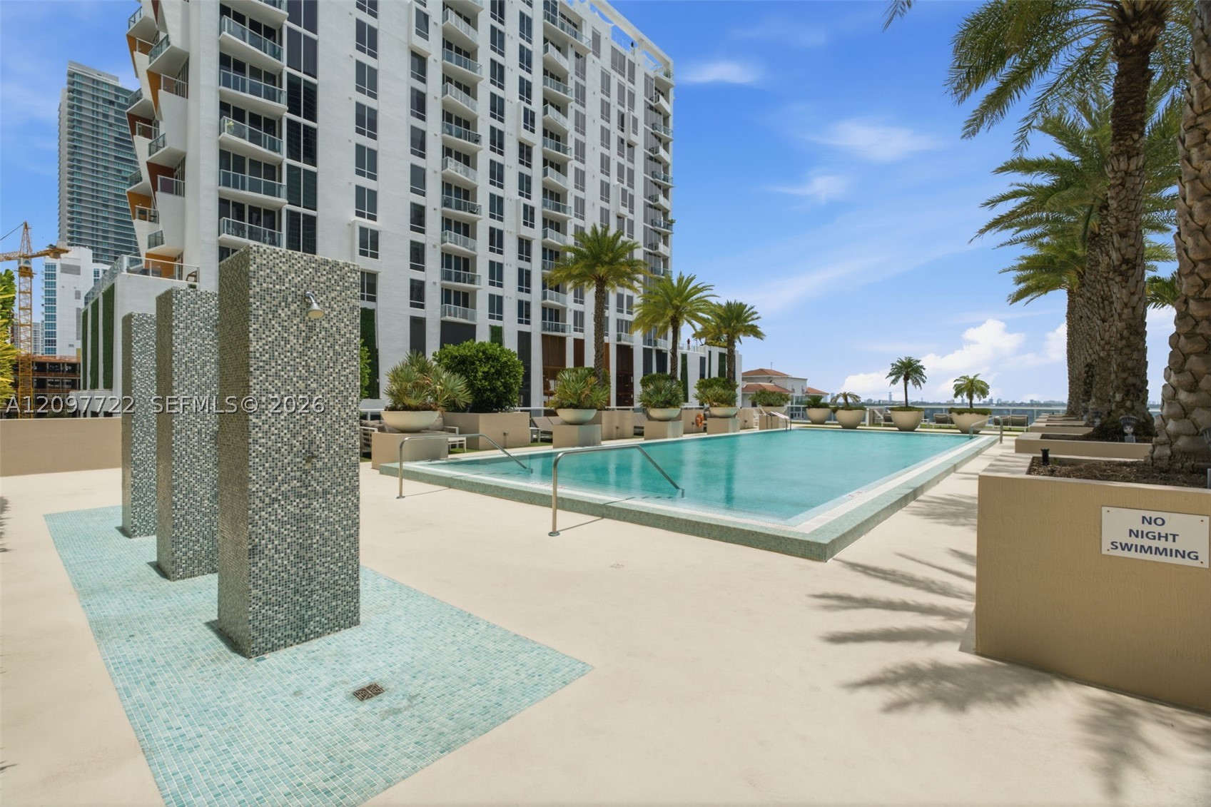600 NE 27th St #1204, Miami FL 33137