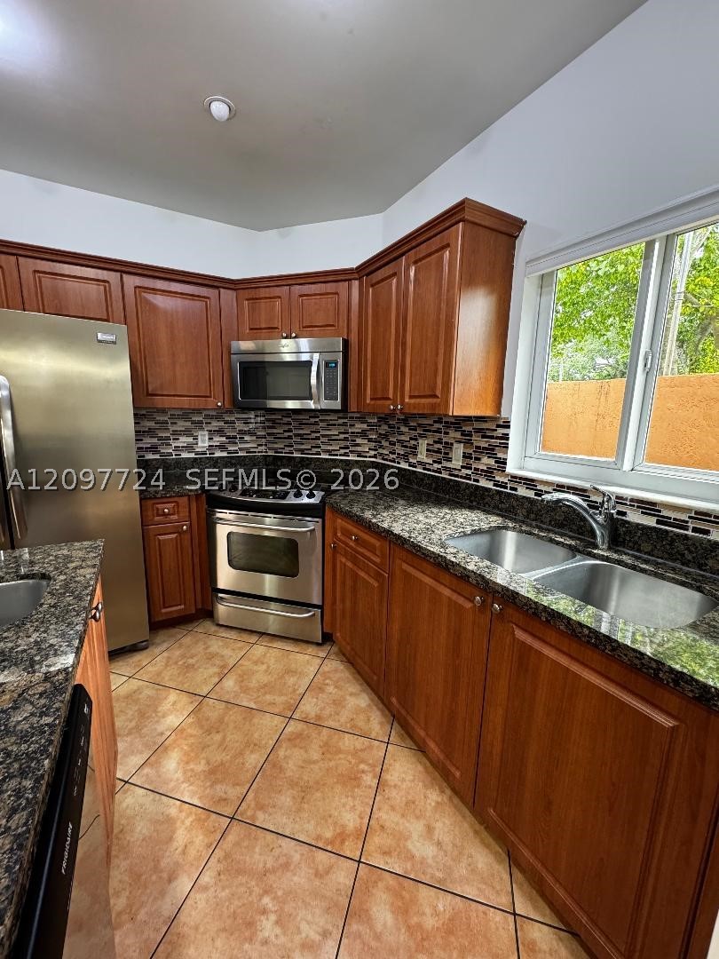 5988 SW 8th St #1, West Miami FL 33144