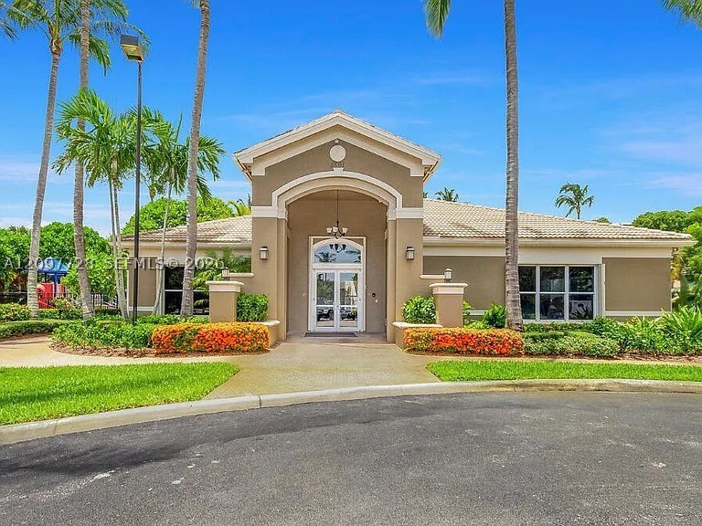 5402 W Queenship Ct, Green Acres FL 33463