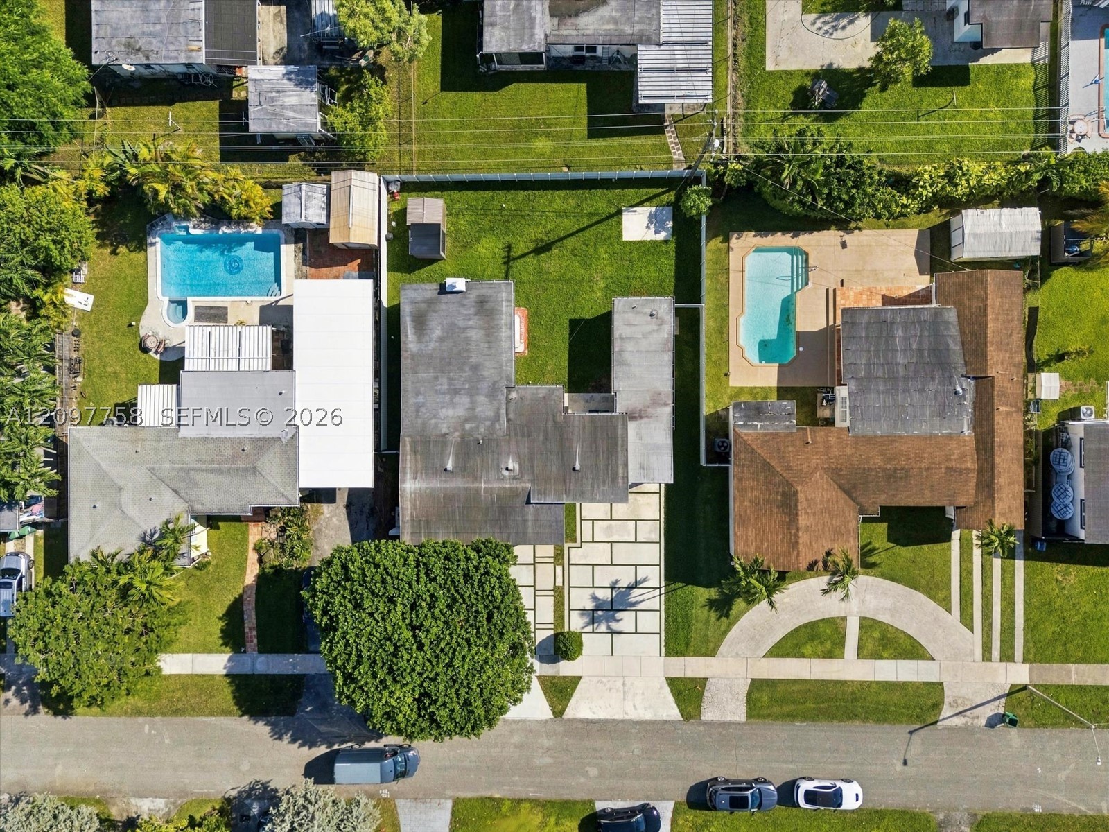 8440 SW 34th Ter, Miami FL 33155