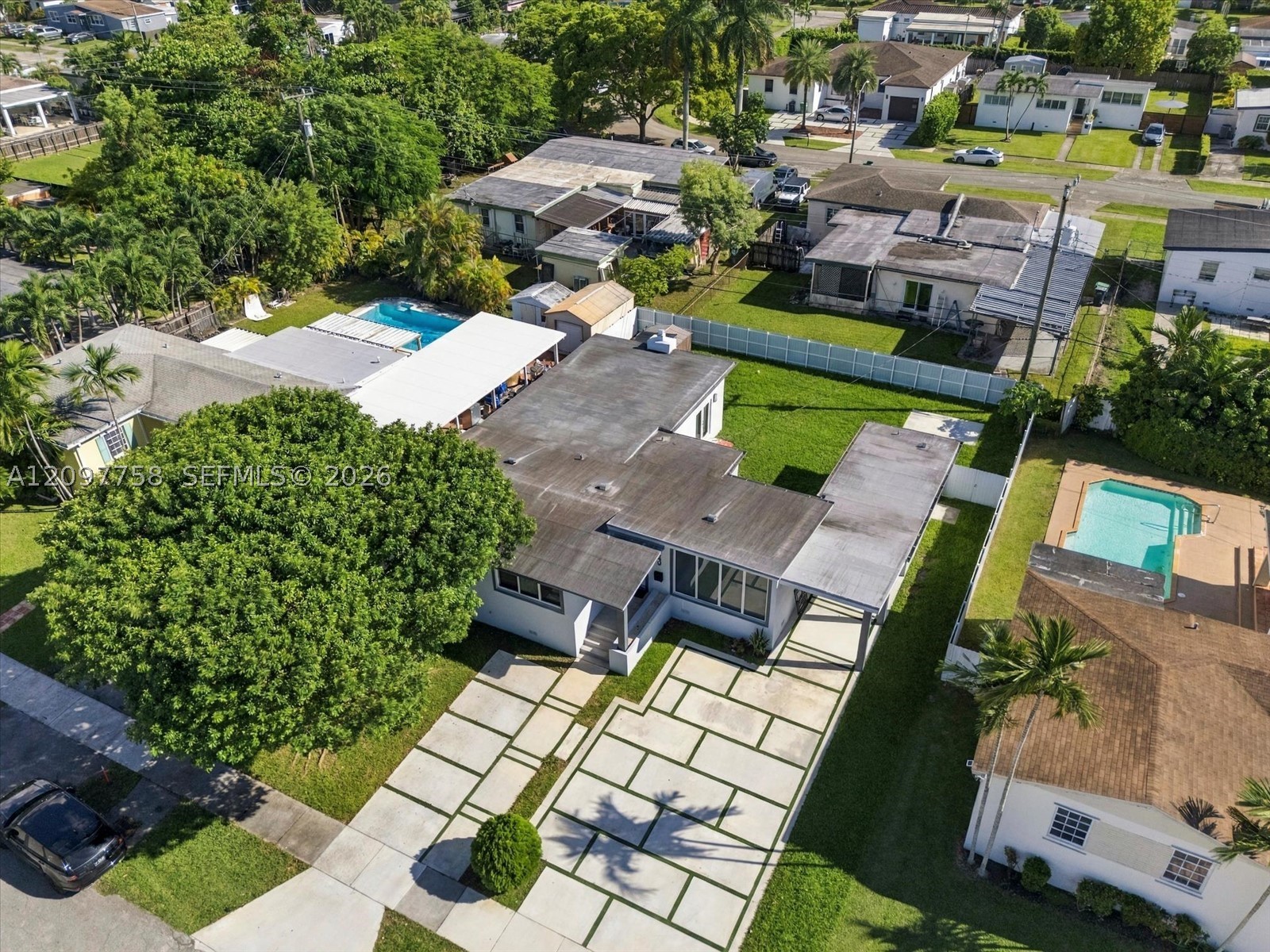 8440 SW 34th Ter, Miami FL 33155