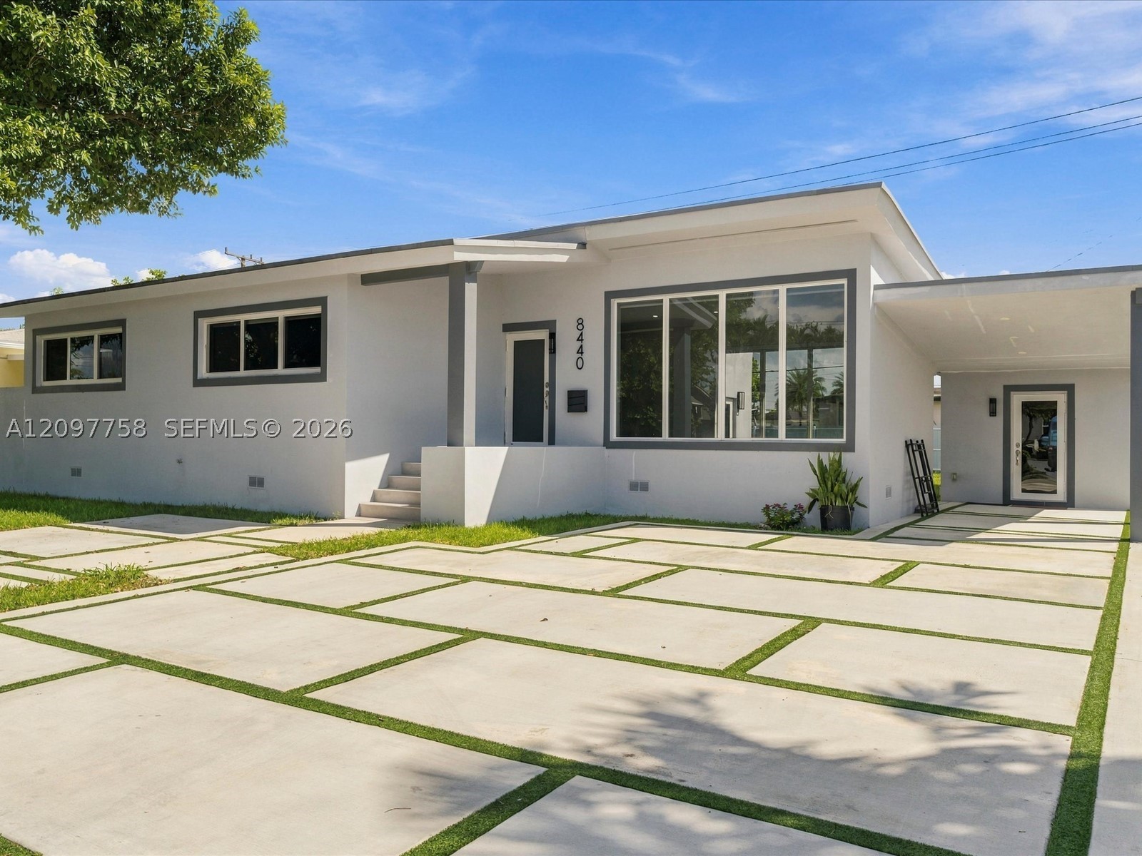 8440 SW 34th Ter, Miami FL 33155