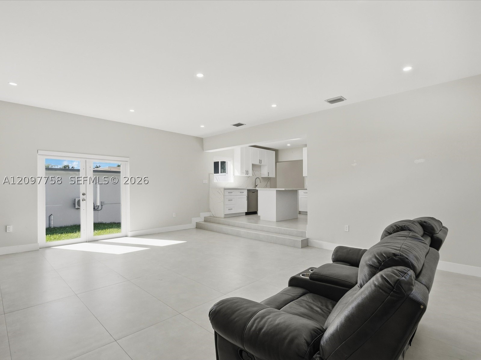 8440 SW 34th Ter, Miami FL 33155