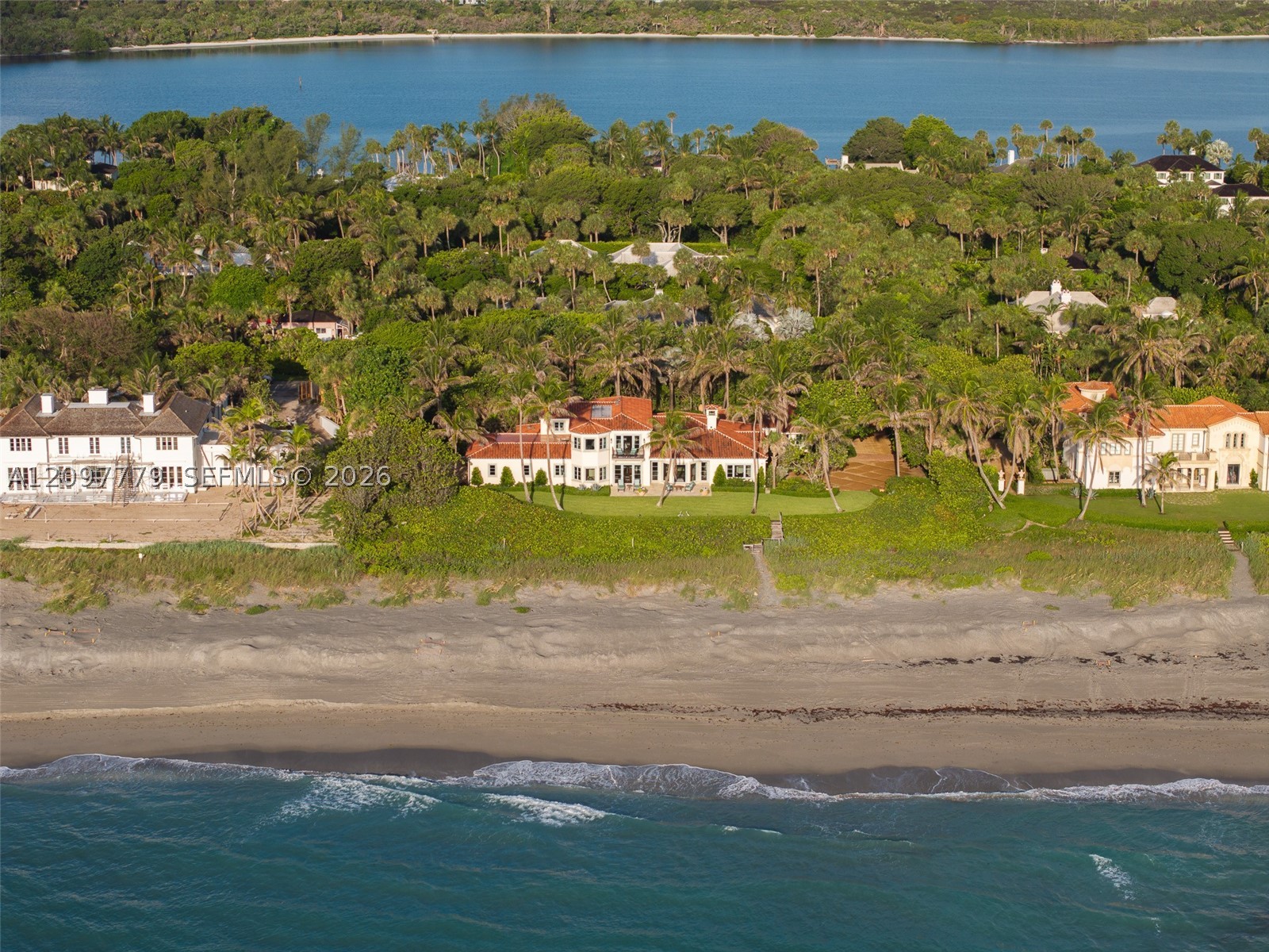 183 S Beach Rd, Jupiter Island FL 33455