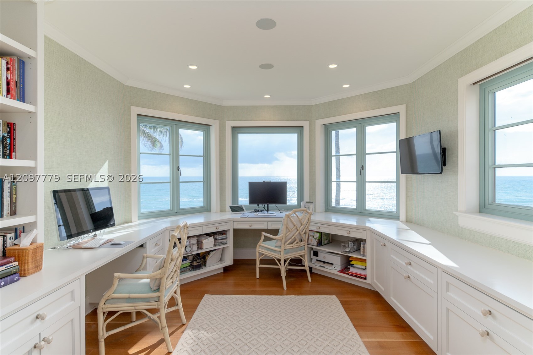 183 S Beach Rd, Jupiter Island FL 33455