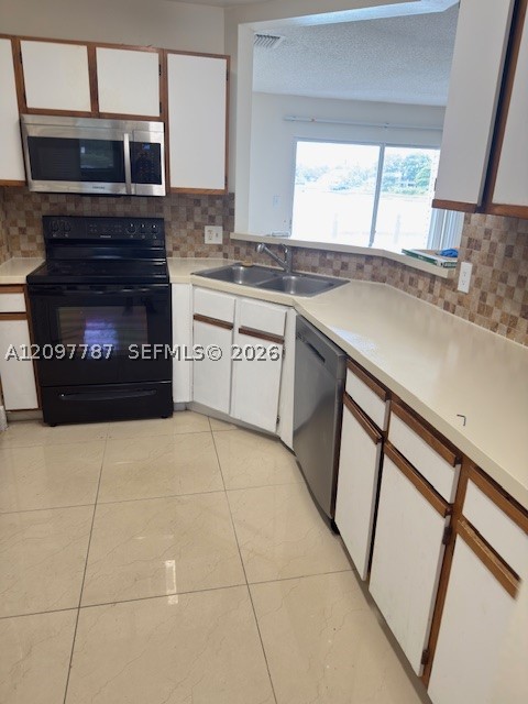 3425 NW 44th St #103, Oakland Park FL 33309