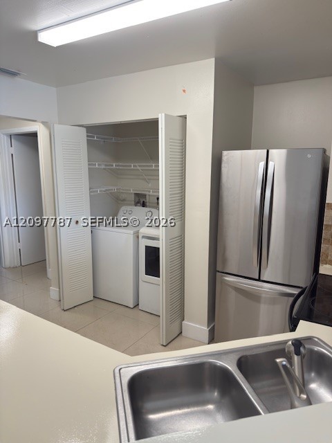 3425 NW 44th St #103, Oakland Park FL 33309