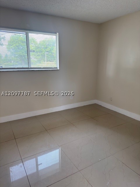 3425 NW 44th St #103, Oakland Park FL 33309