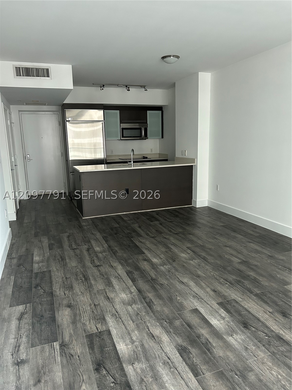 500 Brickell Ave #2304, Miami FL 33131