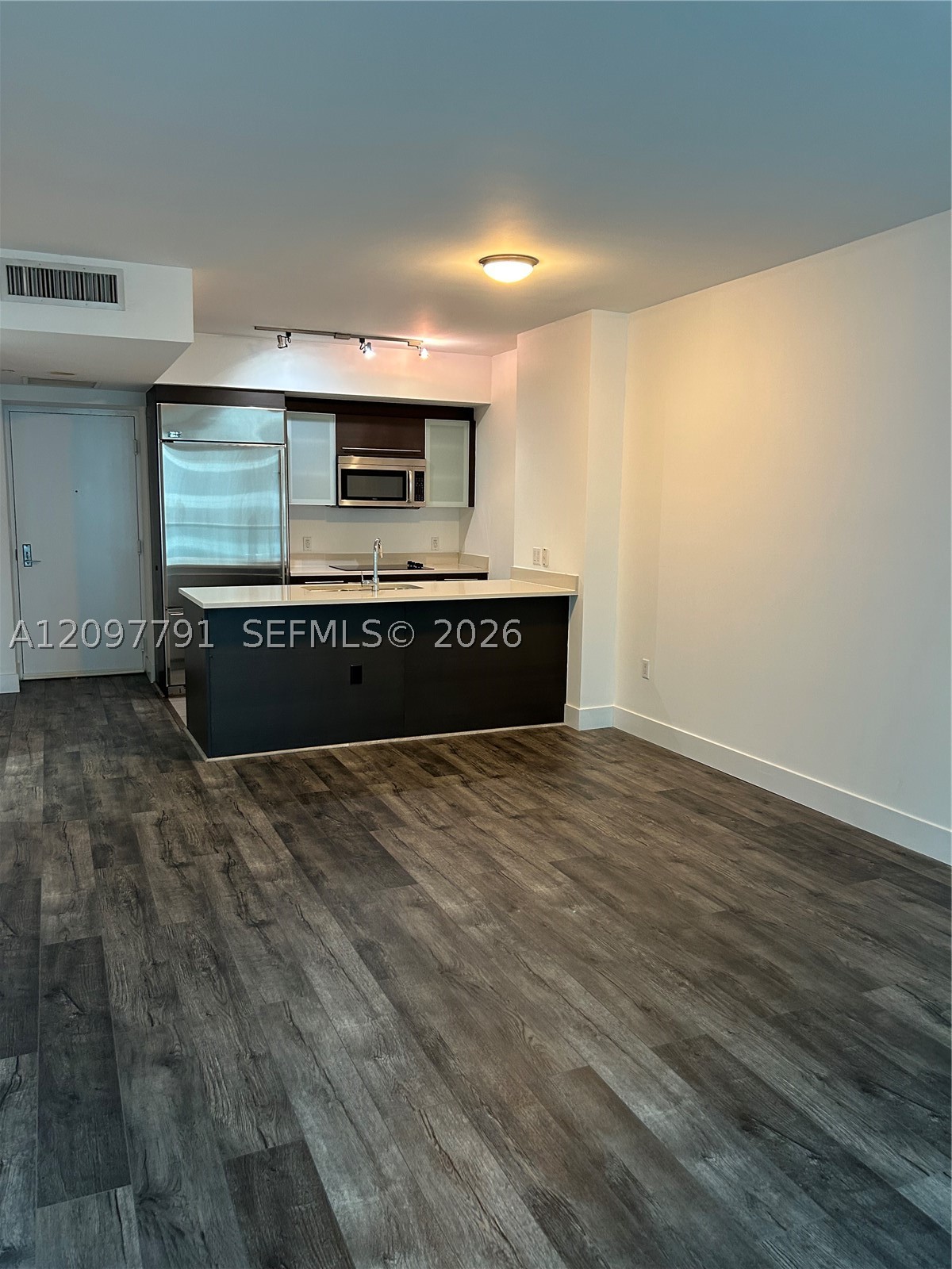 500 Brickell Ave #2304, Miami FL 33131