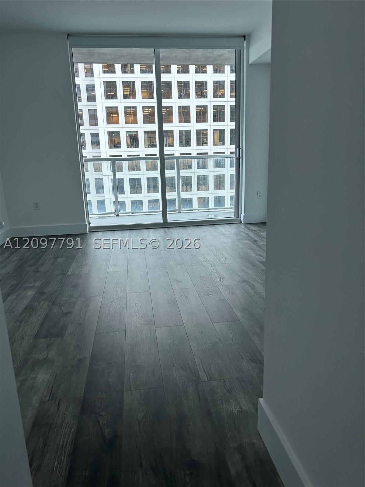 500 Brickell Ave #2304, Miami FL 33131