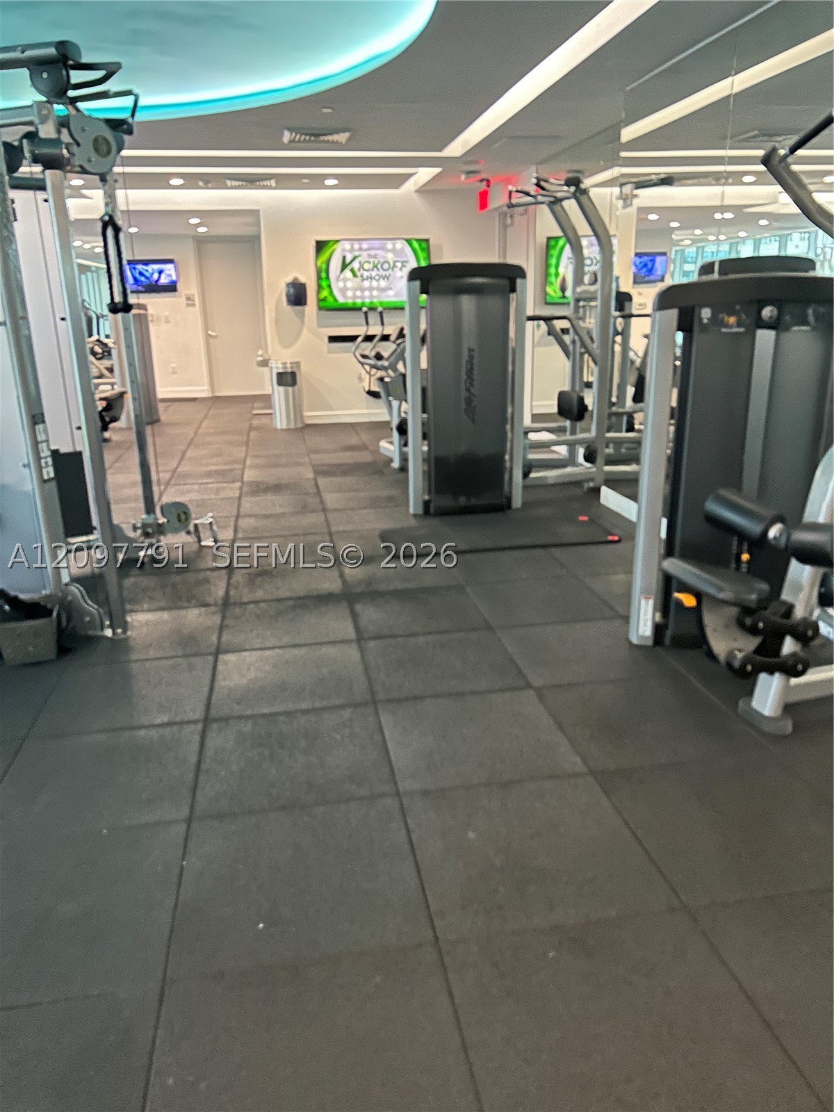 500 Brickell Ave #2304, Miami FL 33131