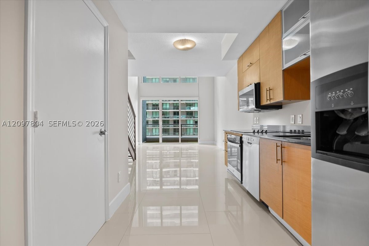 60 SW 13th St #2614, Miami FL 33130