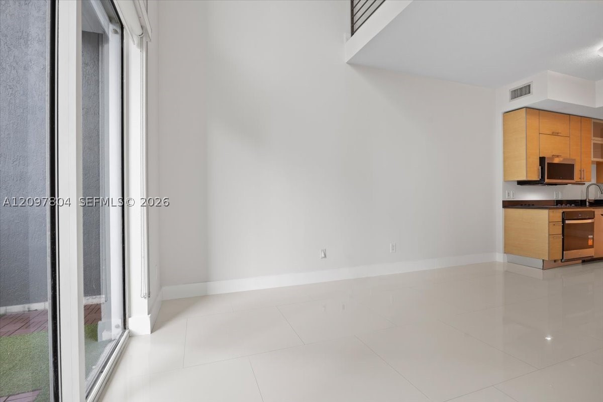 60 SW 13th St #2614, Miami FL 33130