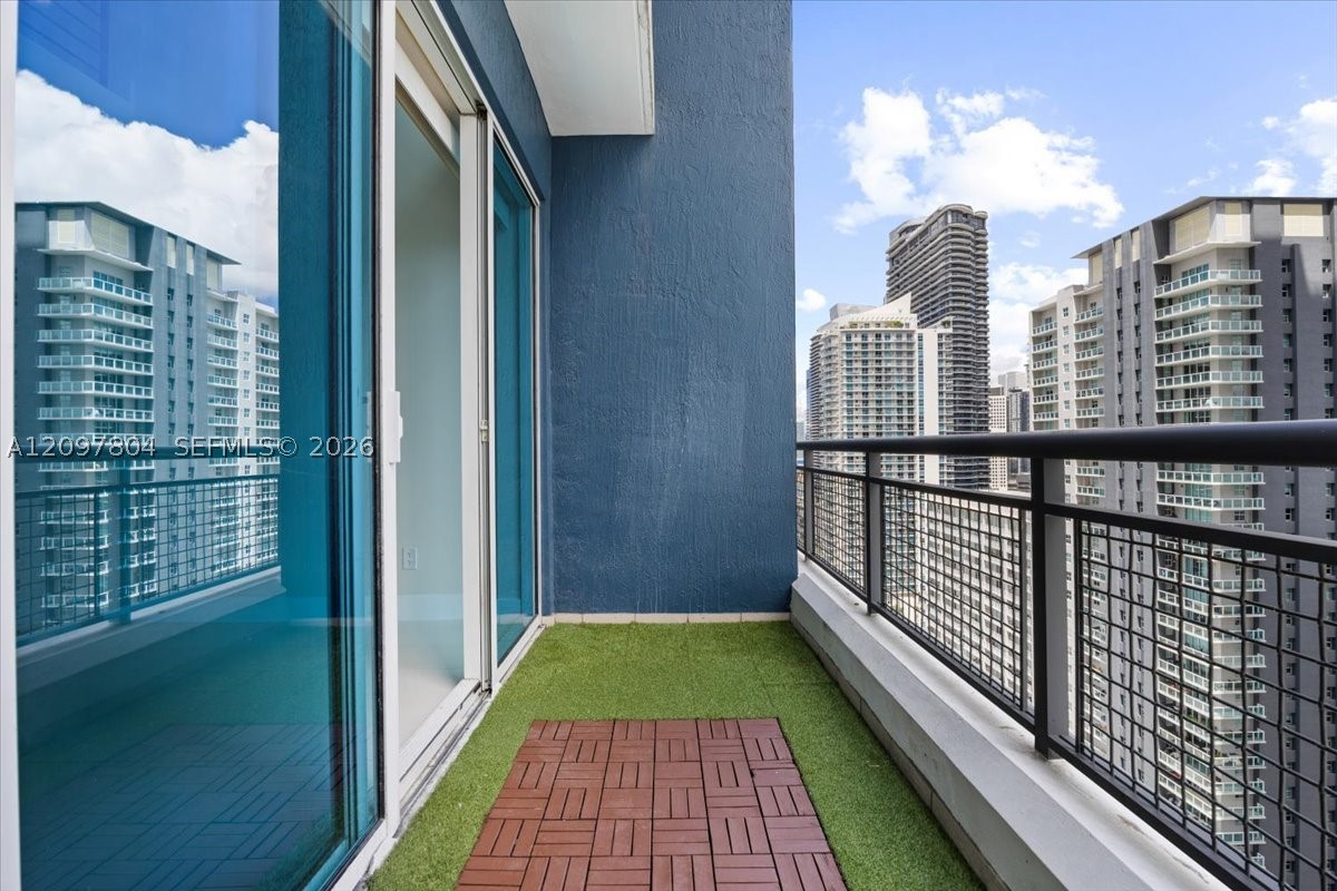 60 SW 13th St #2614, Miami FL 33130