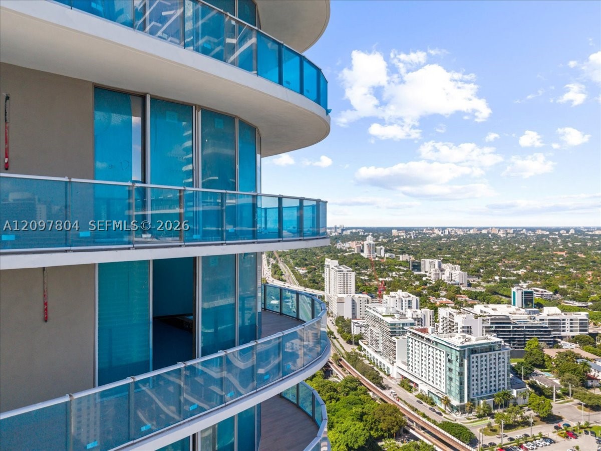 60 SW 13th St #2614, Miami FL 33130