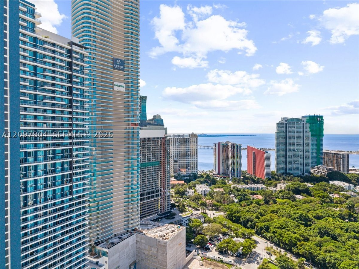 60 SW 13th St #2614, Miami FL 33130