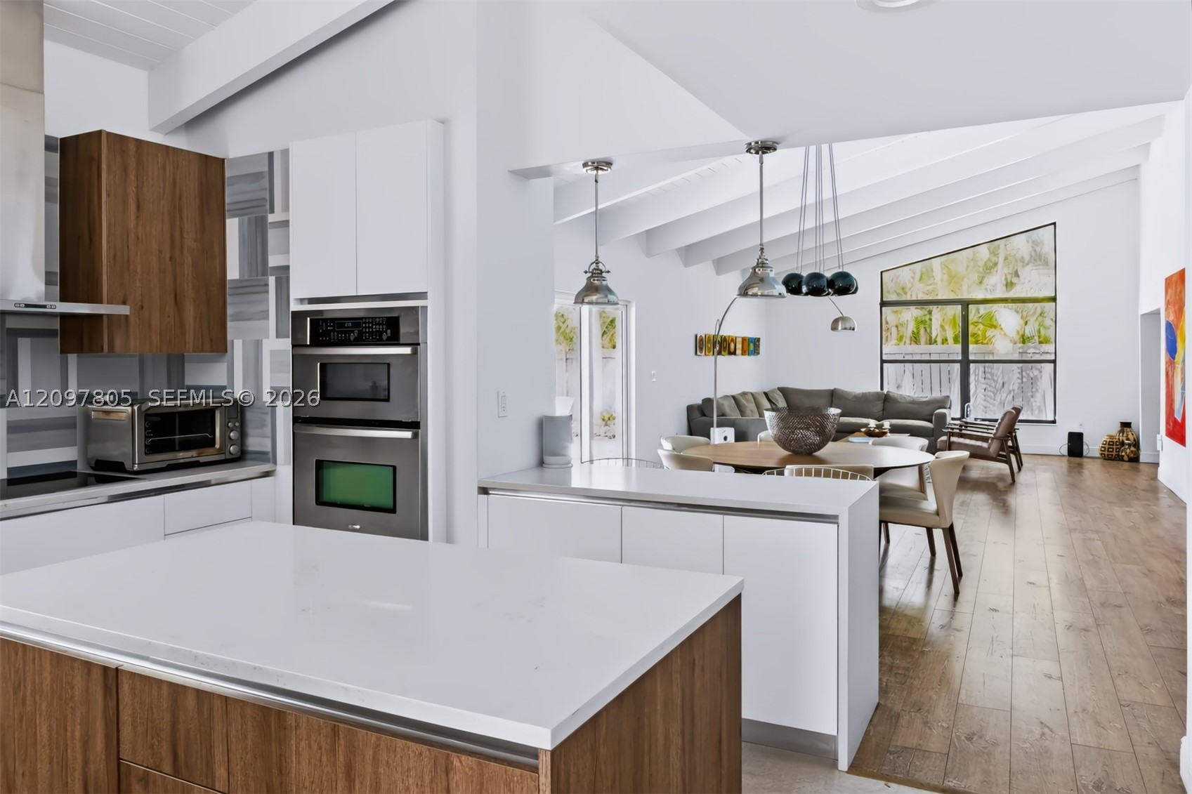 330 Glenridge Rd, Key Biscayne FL 33149