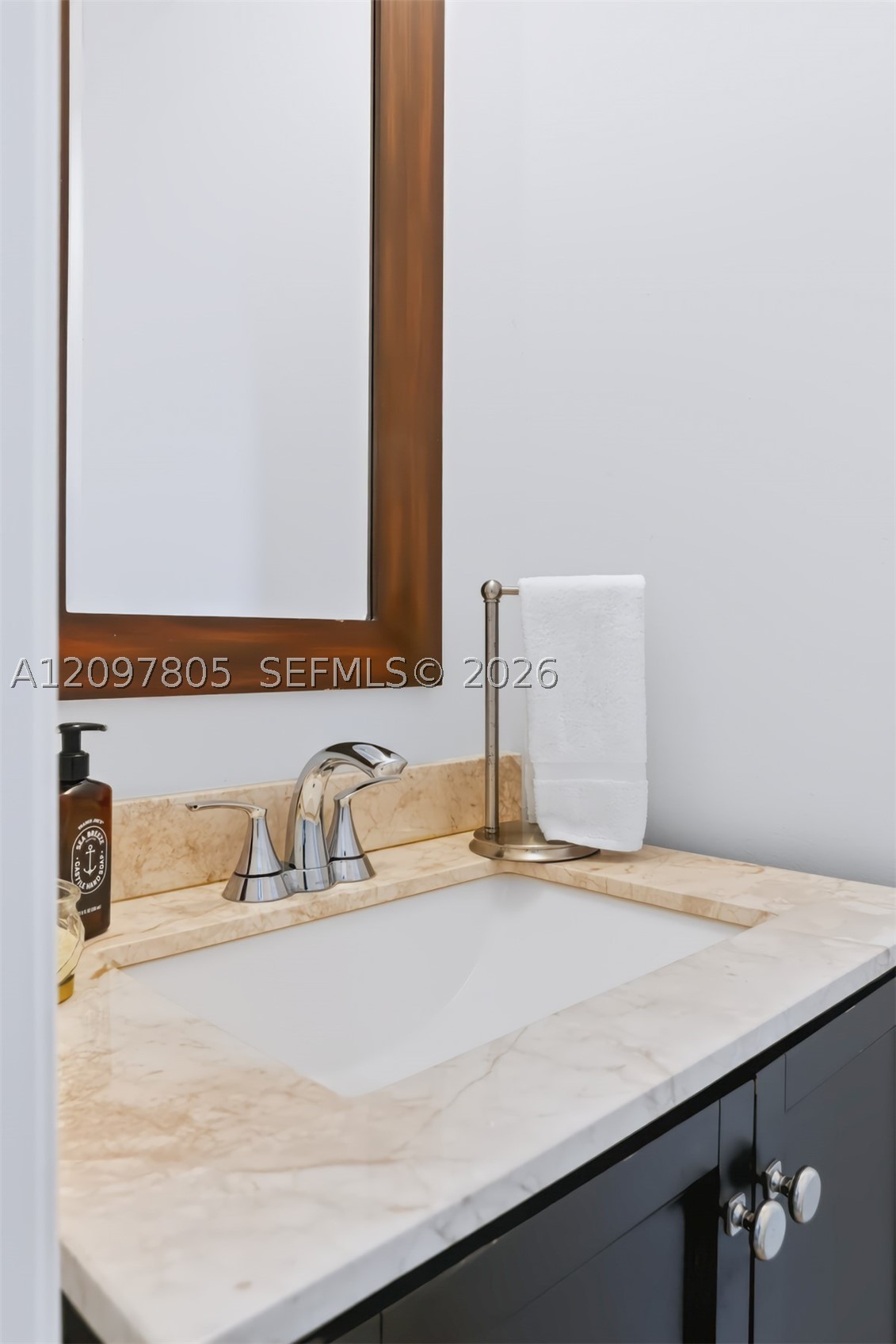 330 Glenridge Rd, Key Biscayne FL 33149