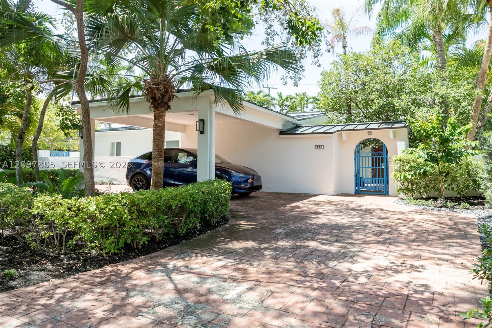 330 Glenridge Rd, Key Biscayne FL 33149