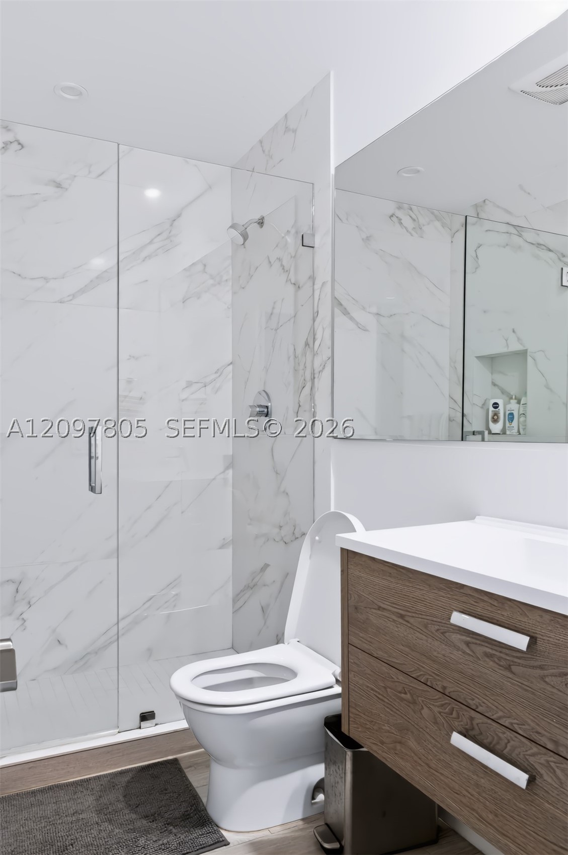 330 Glenridge Rd, Key Biscayne FL 33149