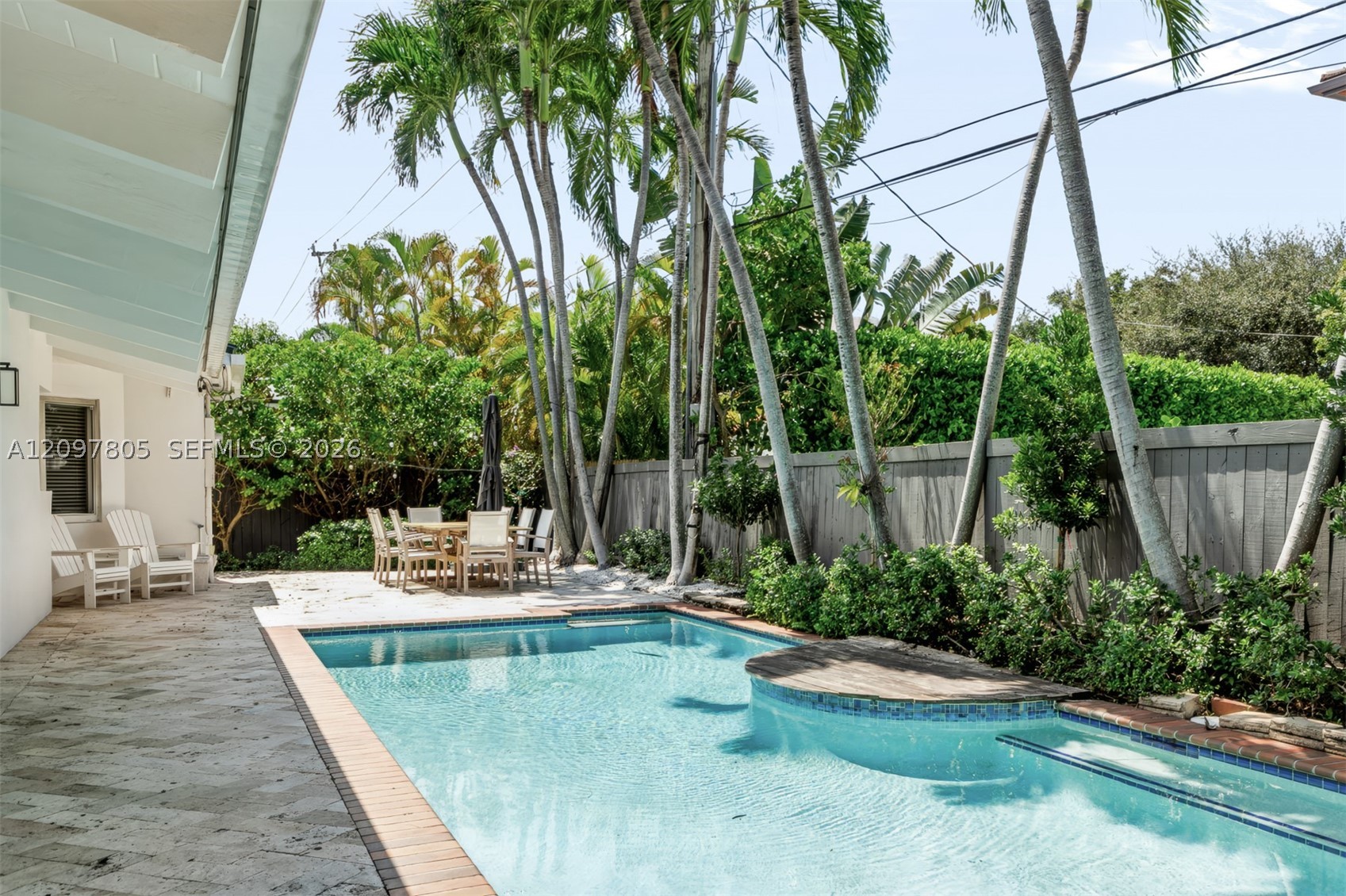 330 Glenridge Rd, Key Biscayne FL 33149