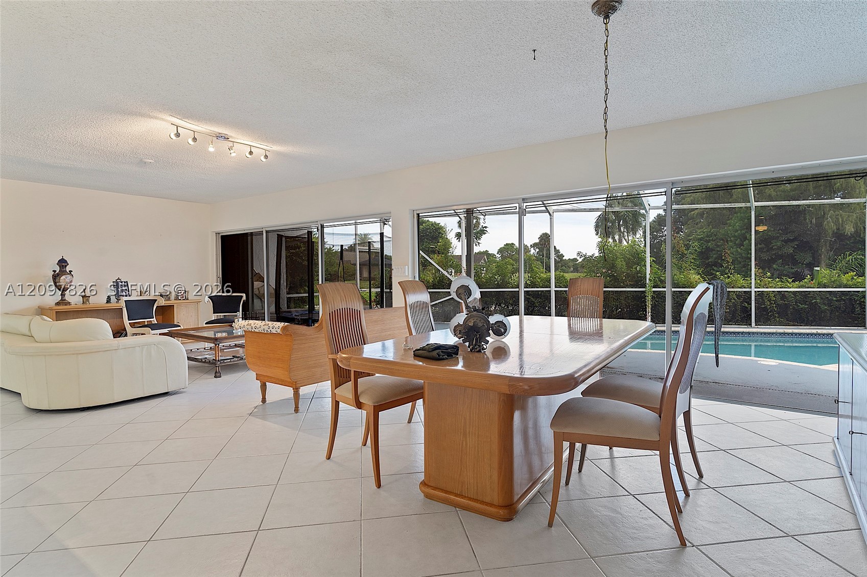 5010 Banyan Ln, Tamarac FL 33319